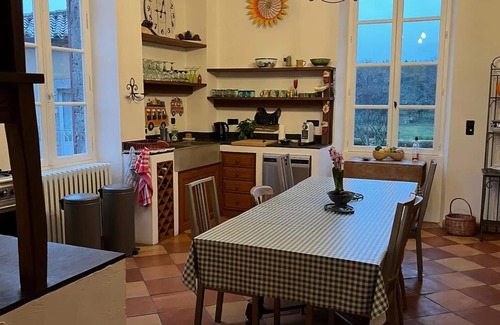 Fargues-sur-Ourbise House | Sublime 16thC Chateau for groups