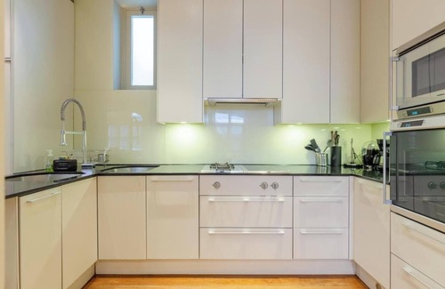 Knightsbridge and Belgravia Apartment | Sublime 4BD House behind V&A, South Kensington