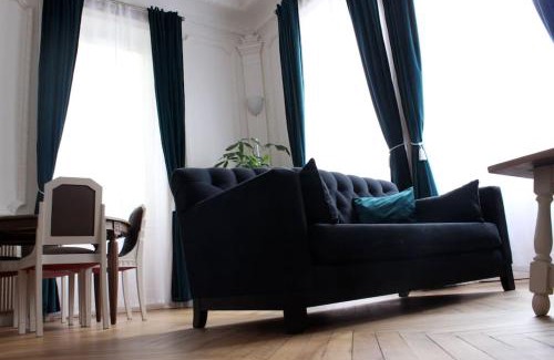 Prefecture Apartment | Sublime appartement, chic et confortable.