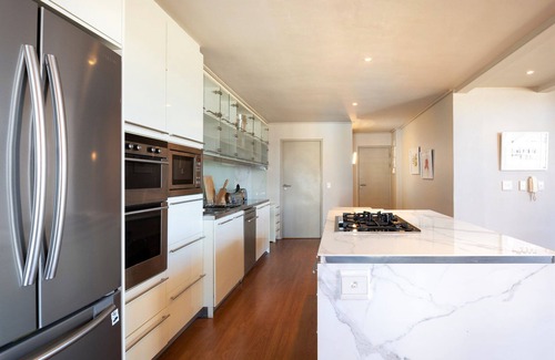 Bo'Kaap Apartment | Sublime designer apartment in the trendy De Waterkant.