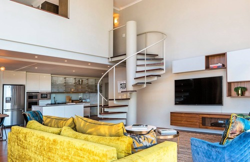Bo'Kaap Apartment | Sublime designer apartment in the trendy De Waterkant.