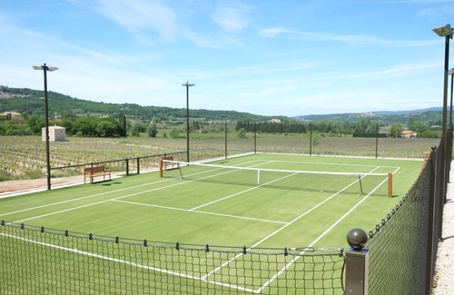 Bonnieux House | Sublime property in the middle of its vineyard with swimming pool and tennis court