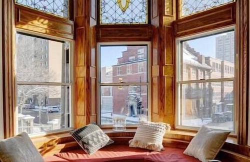 Downtown Montreal Condo | Sublime Residence Sleep 14
