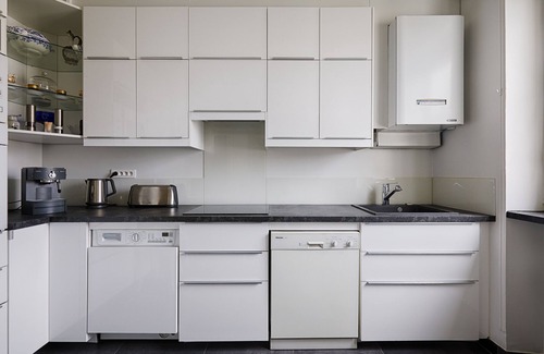 Neuilly-sur-Seine Apartment | Suburban Peace in Neuilly-Sur-Seine, by Veeve