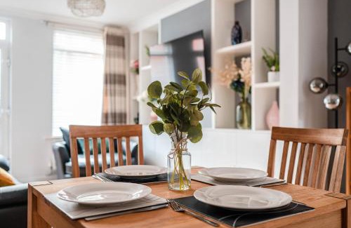 Ipswich House | SuffStay