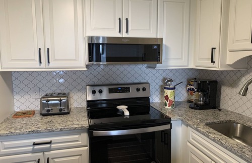 Seven Devils Condo | 'Sugar Lookout' - 2B Condo w/Pool and Hot Tub Access