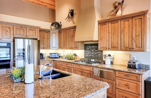 Torreon House | Sugar Pine Retreat - Torreon Cabin w/Hot Tub, Air Hockey, Pool Table & Pond View