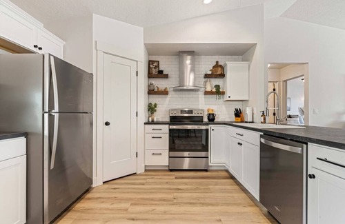 Nampa House | Sugar St. Nampa Home | Hot Tub | Greenbelt | Downtown