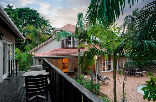 Durban North Bed & Breakfast | SugarBird Room at The Brother's Guest House Durban North