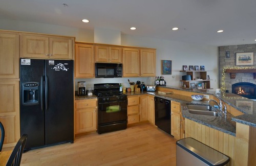 Carrabassett Valley Condo | Sugarloaf Trailside Property Above the SuperQuad