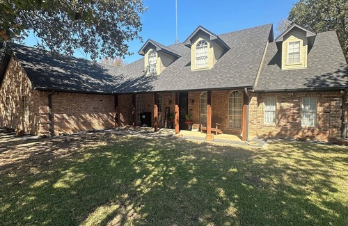 Dennis House | Sugartree 17th Green Watering Hole
