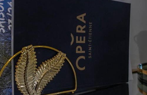 Jacquard - Prefecture Apartment | Suite Émeraude - Jacuzzi