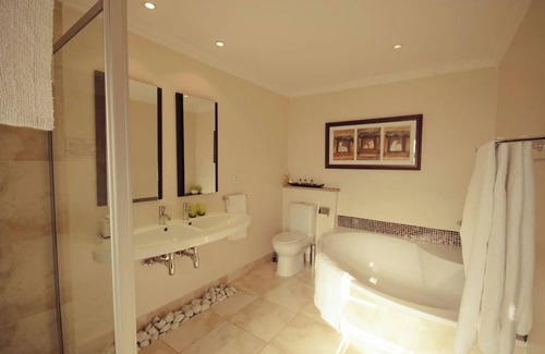 Lone Hill Apartment | Suite 1 Apartment