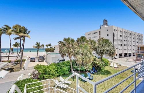 Hollywood South Central Beach Apartment | Suite #1 - Marine Villas Hollywood - 1 Bedroom