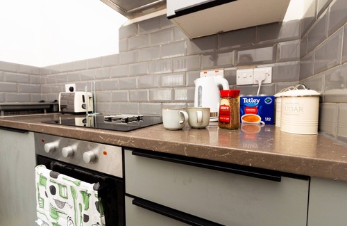 Sheffield Bed & Breakfast | Suite 1: Stylish Room in a Sociable House