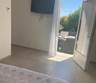 Manosque House | Suite 16m2 indépendante dans villa