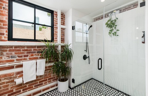 Townsite Hotel | Suite 201 | The Brick Boutique Hotel