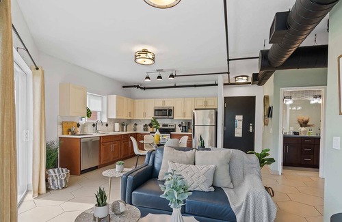Wilton Manors Apartment | Suite 203: King Bed, Balcony water views, pool