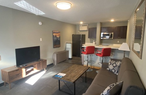 Rapid City Apartment | Suite 214 - 1BR Apartment | 1 Bed, 1 Bath