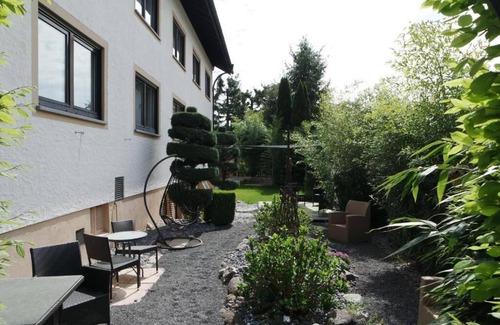 Ailingen Apartment | Suite, 28 sqm with private bathroom, max. 2 persons