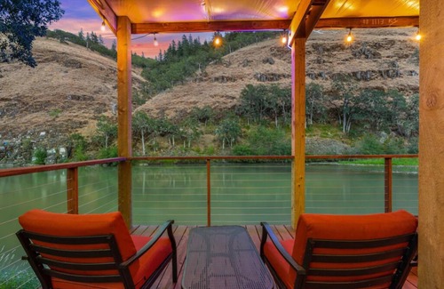 Lyle Apartment | Suite #3 - Klickitat River Inn