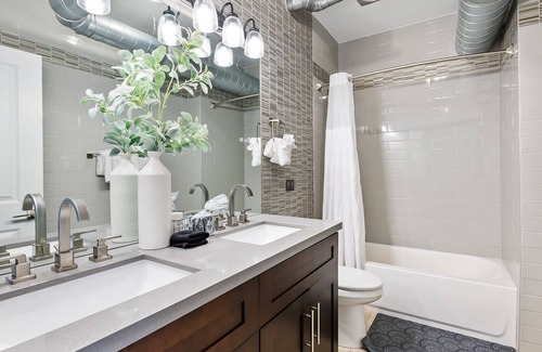 Wilton Manors Apartment | Suite 301: 2 Bed/2Bath: Heated Pool, Gym, Dock