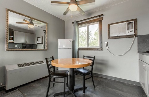 Rapid City Apartment | Suite 302 - Updated 1BR | 1 Bed, 1 Bath