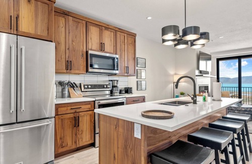 Garden City Apartment | Suite 302 @ Water's Edge Resort