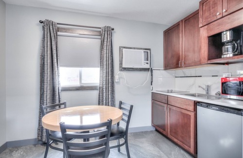 Rapid City Apartment | Suite 304 - 1BR Apartment | 1 Bed, 1 Bath