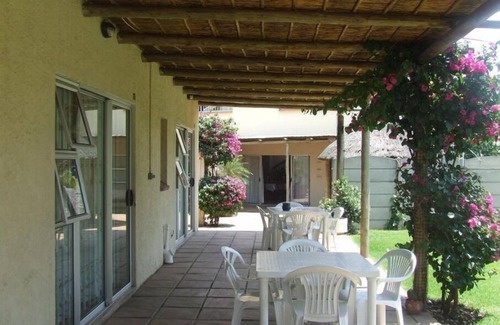 Kempton Park House | Suite 7-Doves Nest Guest House-Bed and Breakfast