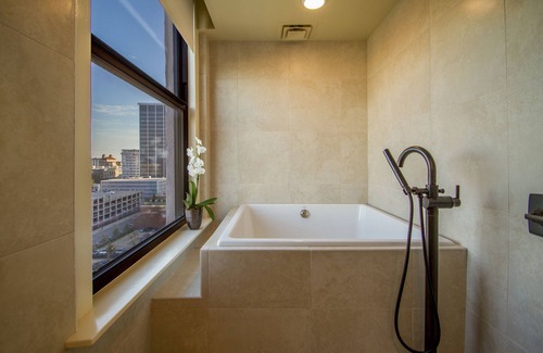 Downtown Little Rock Apartment | Suite 9G RESIDENCES 221