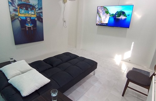 Ao Nang Apartment | Suite, a/c King bed, fan Sofabed, Netflix, Kitchenette, 15 min walk to the Beach