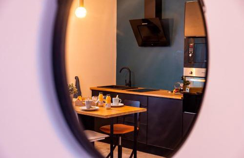 Montchapet Apartment | Suite and Spa 21