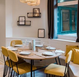 Saint-Thomas-d'Aquin Apartment | SUITE APOLLINAIRE : au cœur de la Rive Gauche, neuf, design, 2/4 personnes