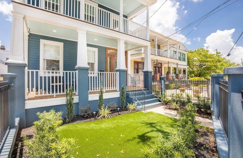 Westside Apartment | Suite B2 at 697 King