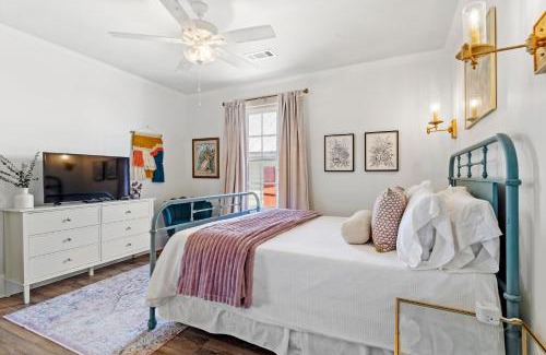 Biloxi House | Suite C Beach, Firepit, Dog-friendly, Downtown!