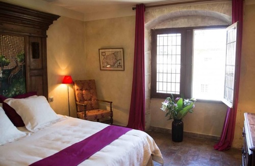 Villeneuve-les-Avignon Bed & Breakfast | Suite Côté Jardin-Suite-Family-Ensuite with Bath-Garden view