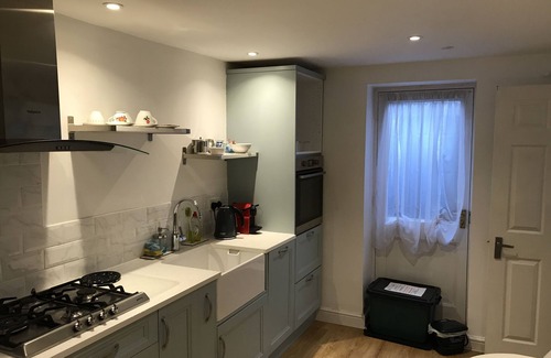 Bath Apartment | Suite-Connected-Private-Bathroom-City-ViewTopFlat1
