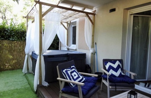 Cenon Apartment | Suite Cosy&jacuzzi
