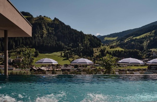Grossarl House | Suite Deluxe | 1-2 nights - The Edelweiss Salzburg Mountain Resort
