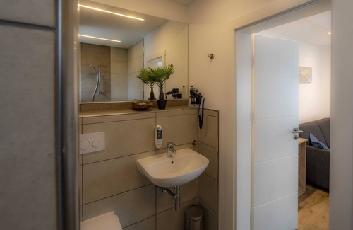 Arnsberg Apartment | Suite-Deluxe-Private Bathroom