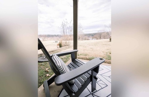 Table Rock Condo | Suite Dreams – Condo for 4