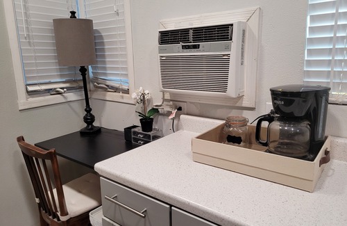 Royal Crest Rancheros Apartment | Suite Dreams in Sin City - Studio Just 10 minutes to The Strip