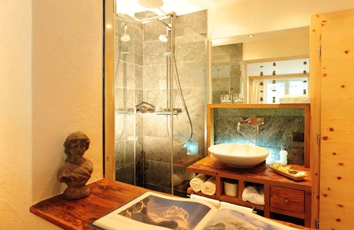 Ried im Oberinntal House | Suite fire - Hundehotel Riederhof