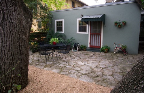West End House | Suite in Historic Downtown Home - 4 Blocks from Capitol