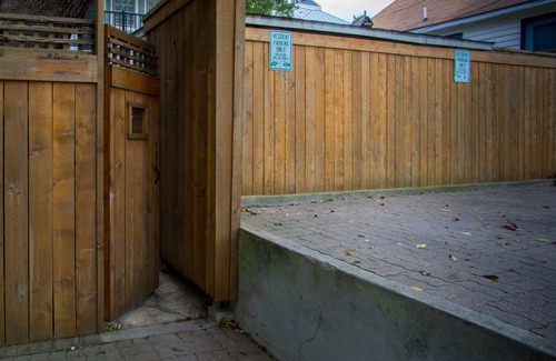 West End House | Suite in Historic Downtown Home - 4 Blocks from Capitol