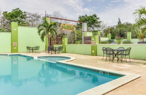San Ignacio Apartment | Suite Junior at Midas Belize