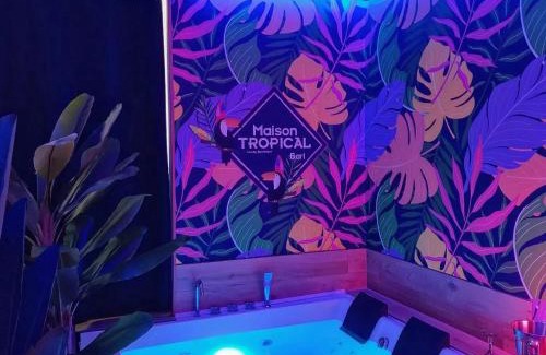 Municipio 2 Apartment | Suite Maison Tropical - Luxury Apartment in Central Bari