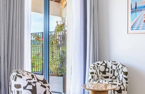 Plaissan Bed & Breakfast | Suite n°2 in Villa SCL - Heated pool - SPA Jacuzzi