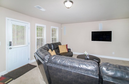 Church Street House | Suite Near ATL Airport/Downtown/Free Parking